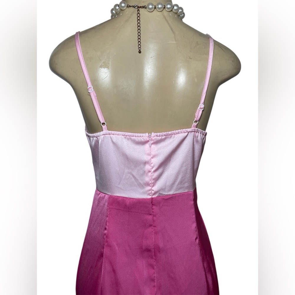 Elegant Pink dress - Picture 3 of 4